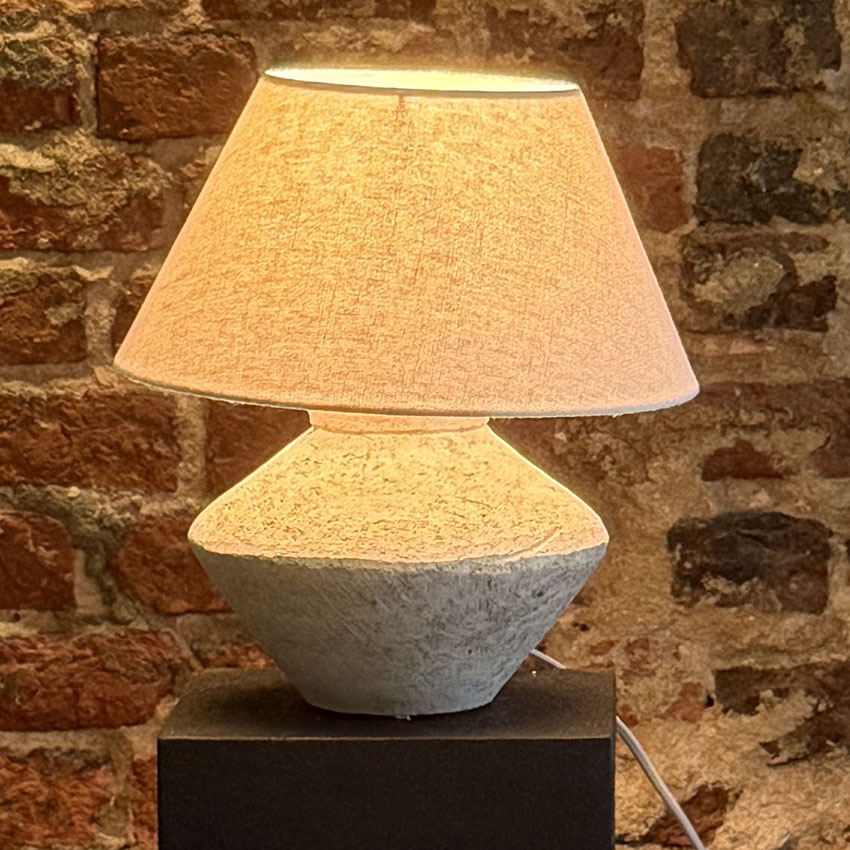 ORTA BOY TABAK-ÇANAK TABANLI ABAJUR