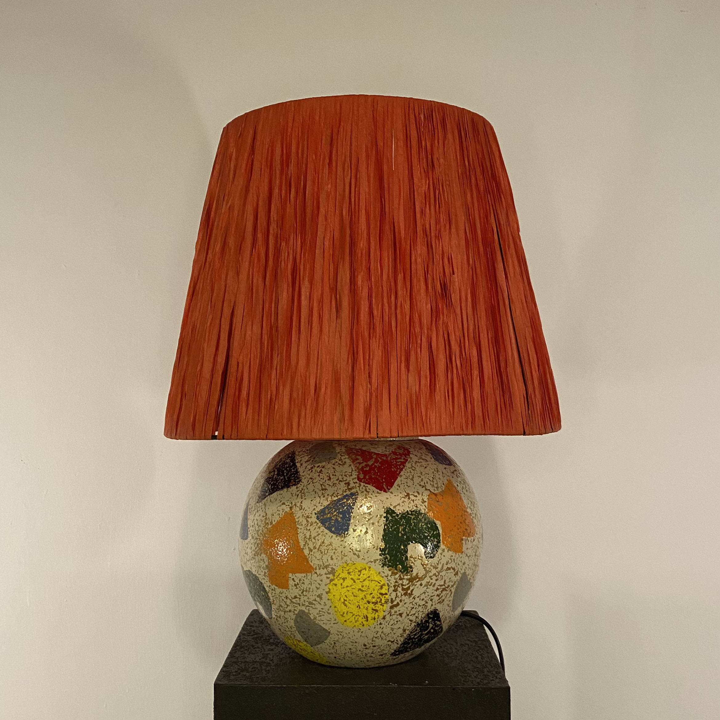 Carte Handmade Turuncu Seramik Abajur – Modern Tasarım, Yerli Üretim, E27 Duy, Uzun Ömürlü ve Çevre Dostu Dekoratif Aydınlatma