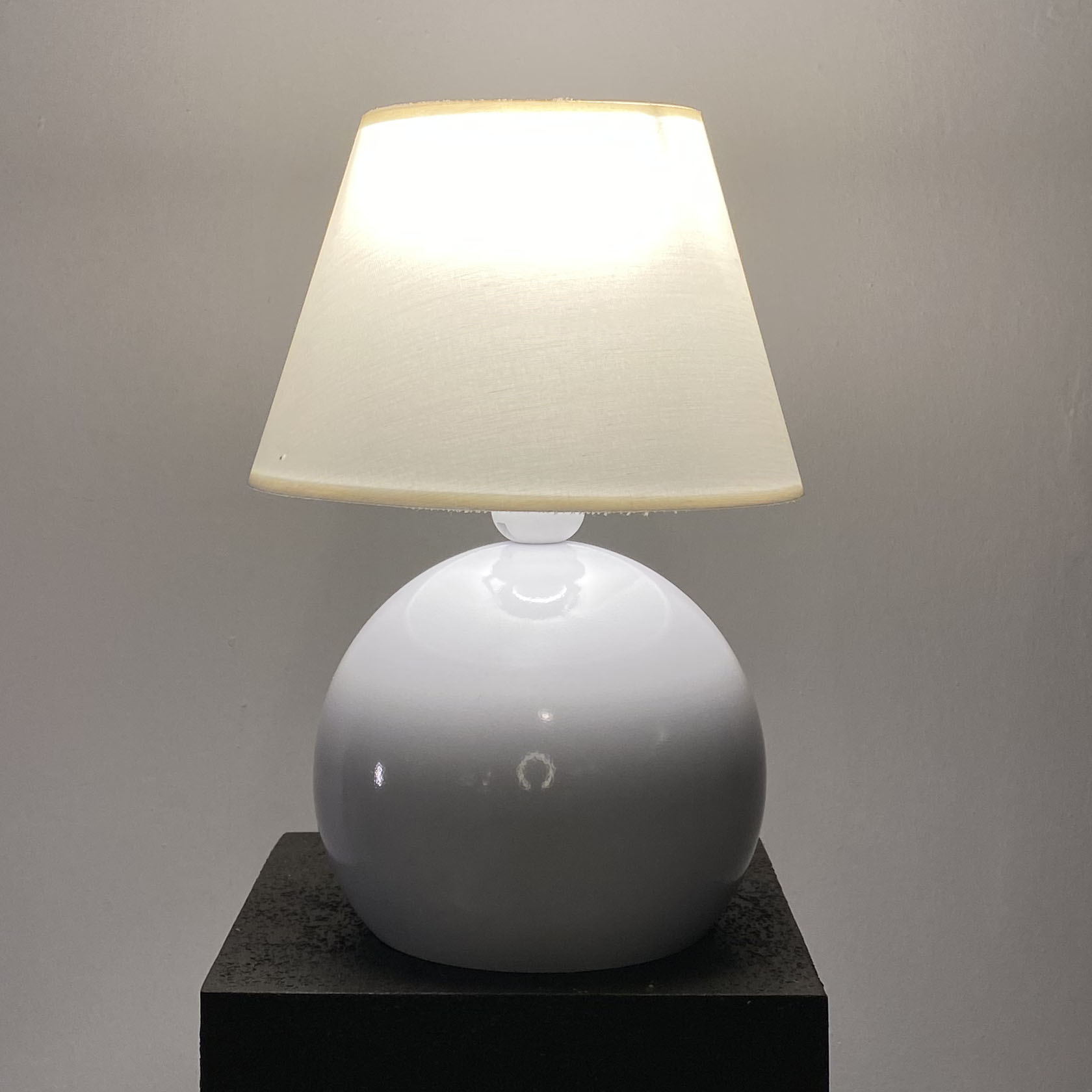 Krem Kumaş Metal Abajur