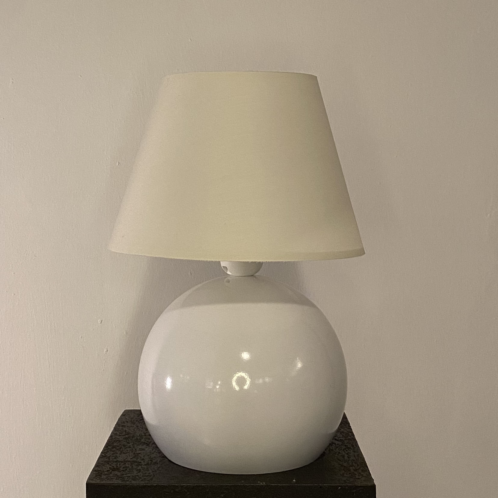 Krem Kumaş Metal Abajur