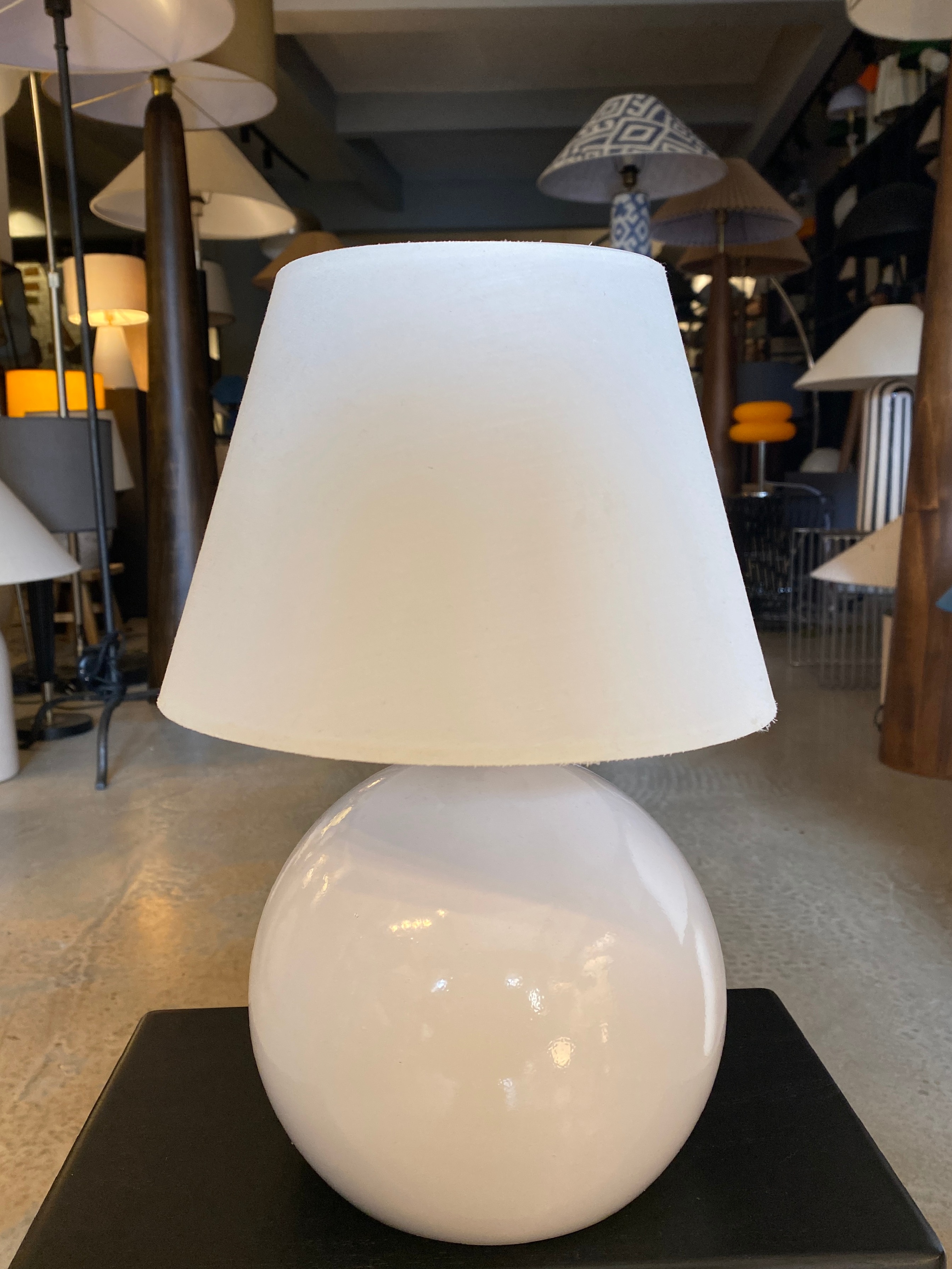 Krem Kumaş Metal Abajur