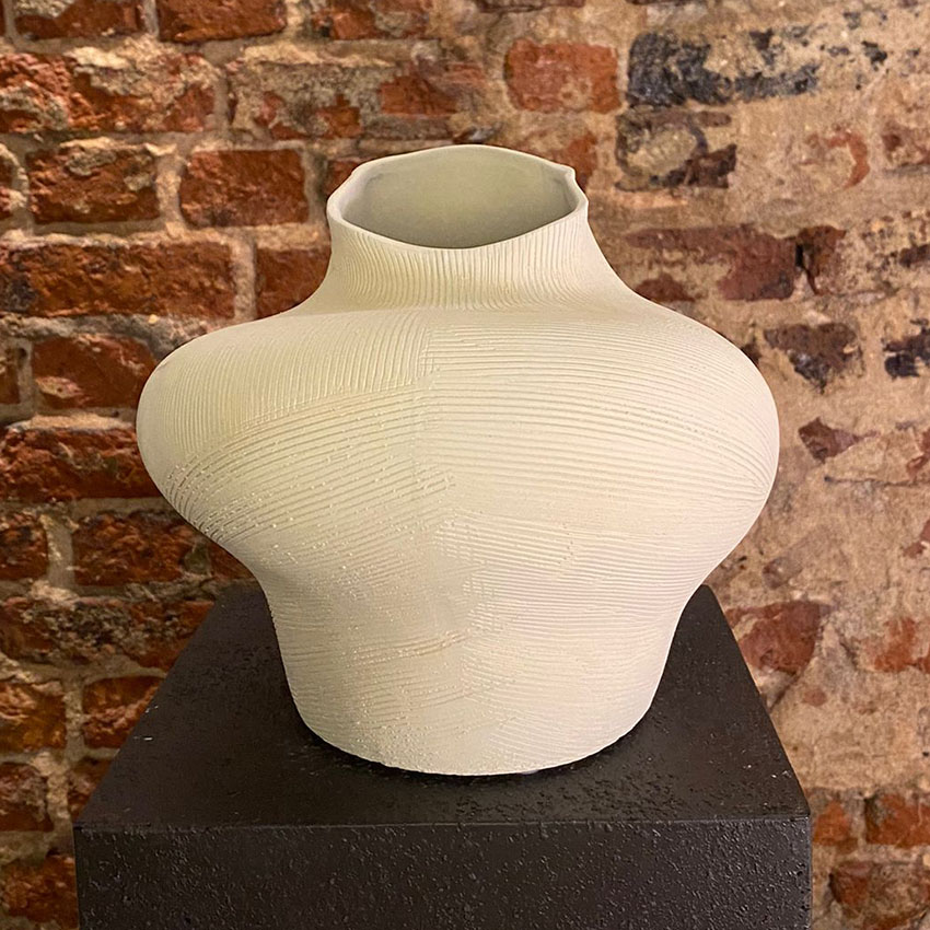 ASİMETRİK SERAMİK VAZO