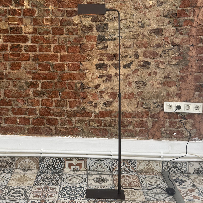 AYARLANABİLİR AYAKLI LAMBADER