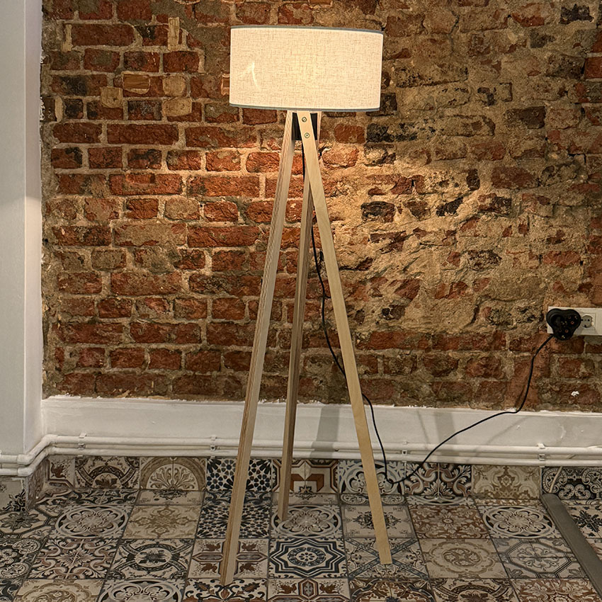 Bella Ahşap Lambader Krem-Ceviz