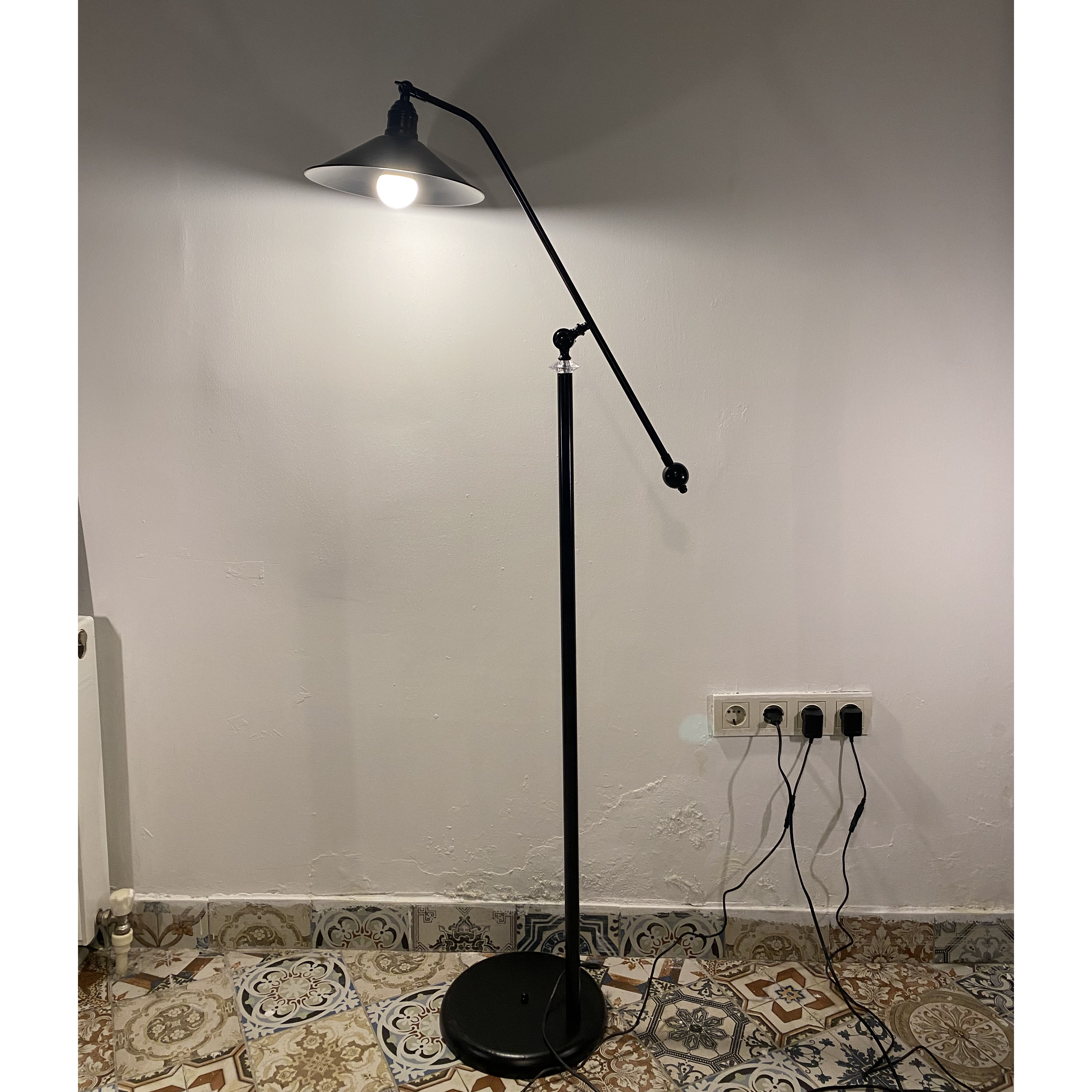 Piper Metal Başlıklı Lambader Siyah