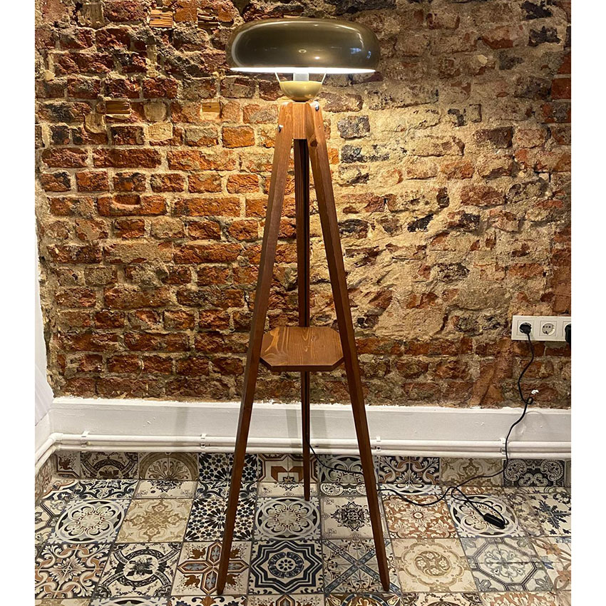 Kendall Sehpalı Lambader Ceviz