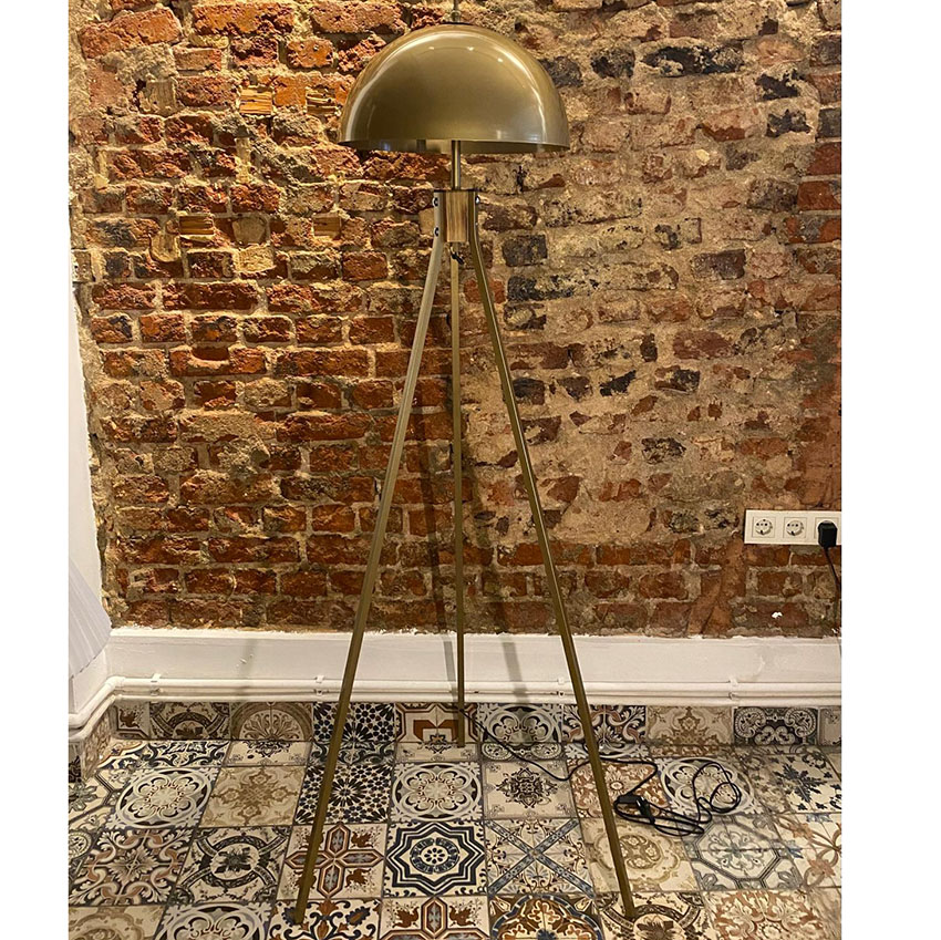 Tess Tripod Lambader Eskitme