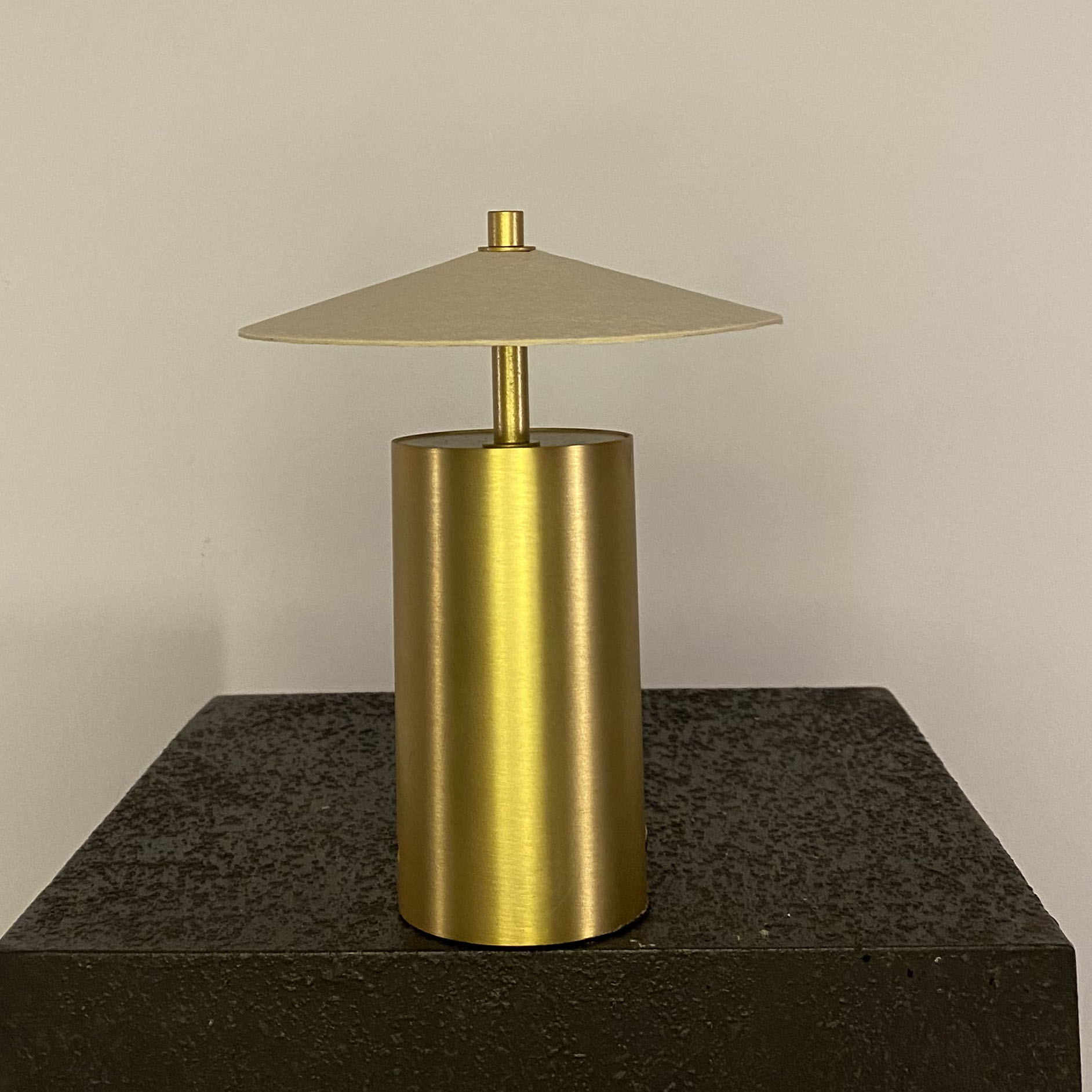 KAĞIT ABAJURLU LED ABAJUR