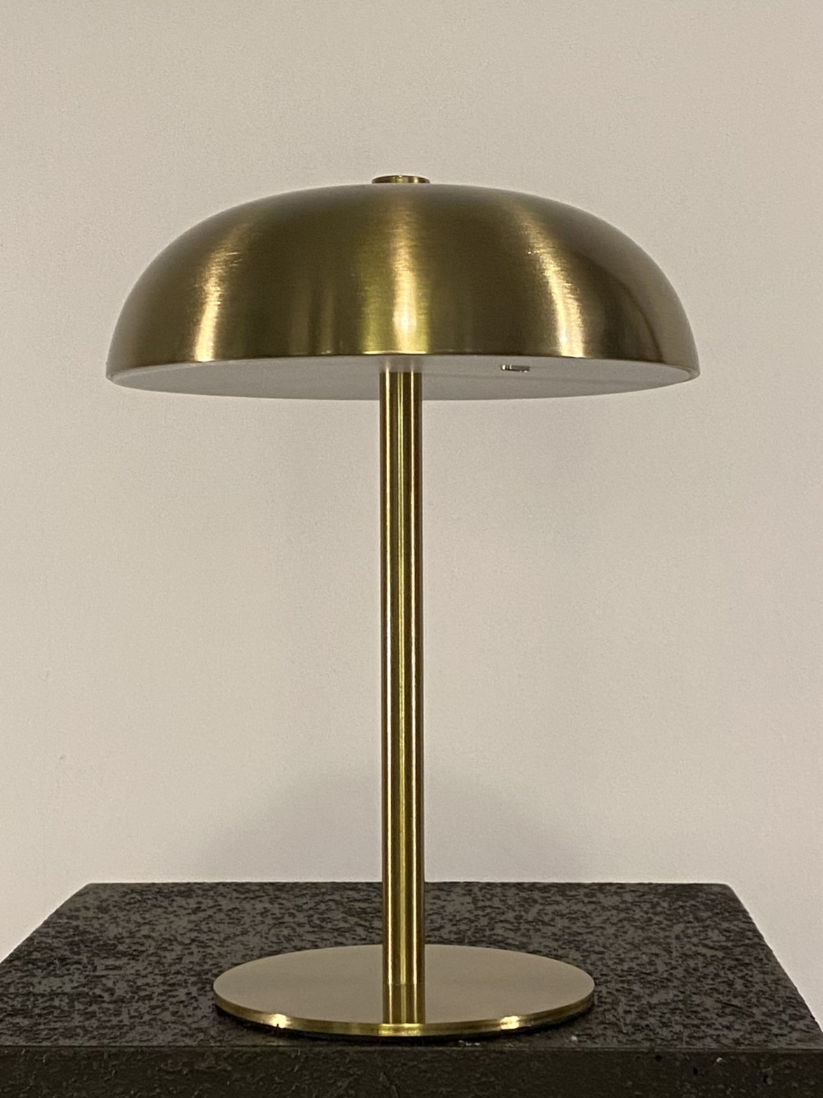 Modern Dokunmatik Ayarlı LED Masa Lambası GOLD