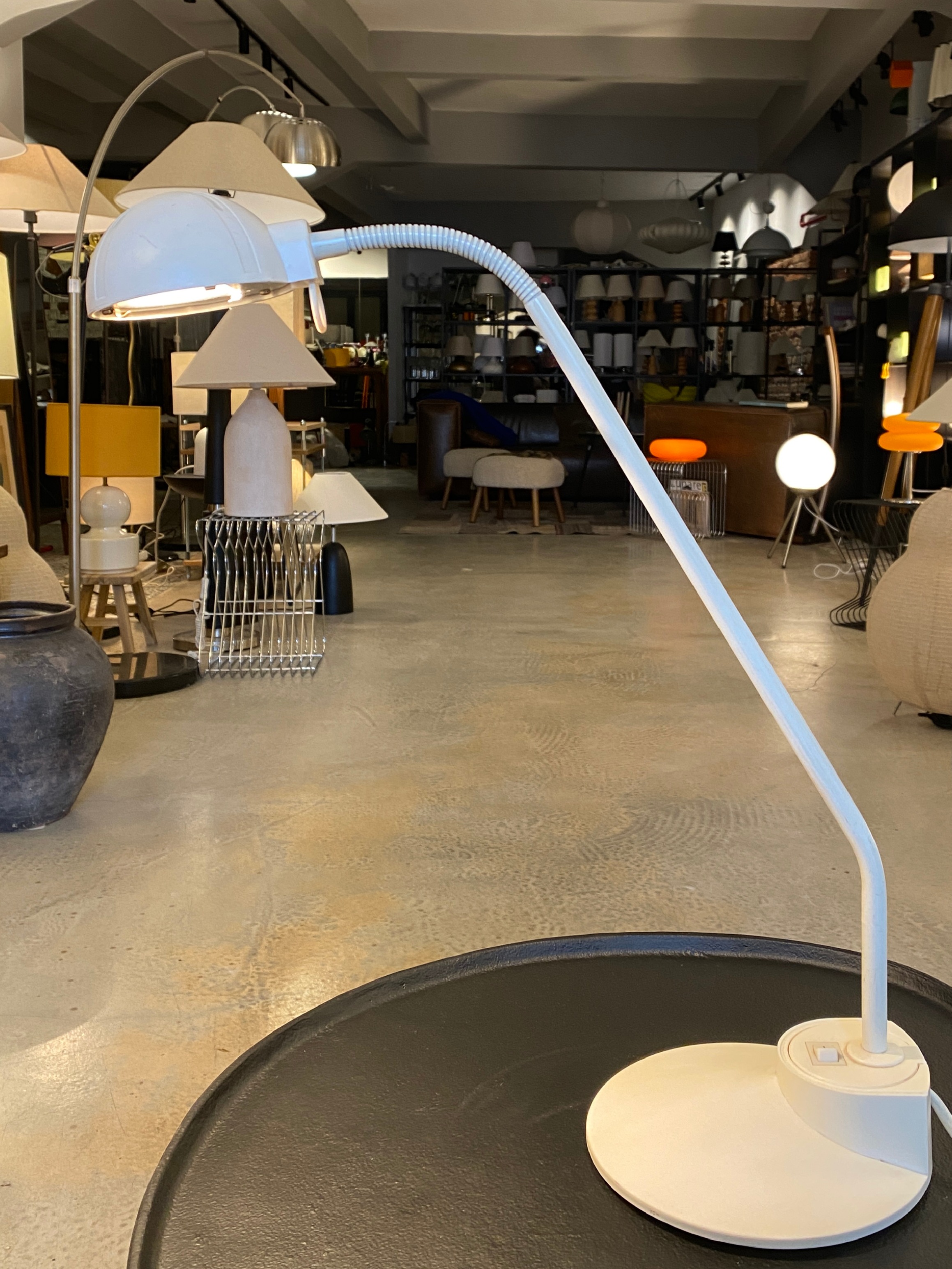 BEYAZ HALOJEN AMPULLÜ ÇALIŞMA LAMBASI